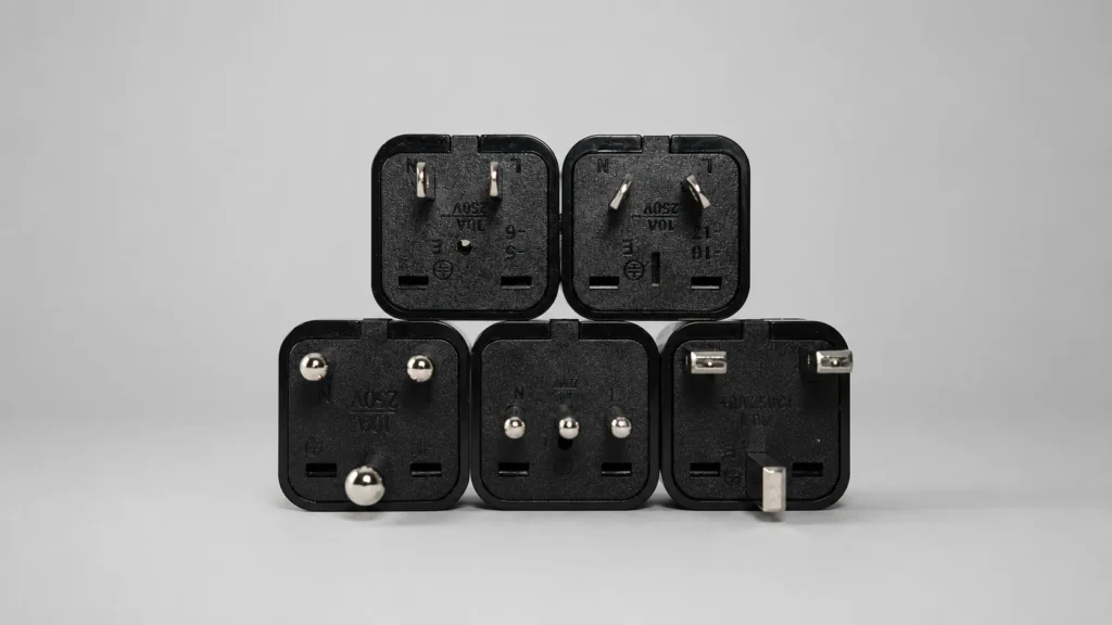Universal travel adapter sourcing guide for importers and distributors